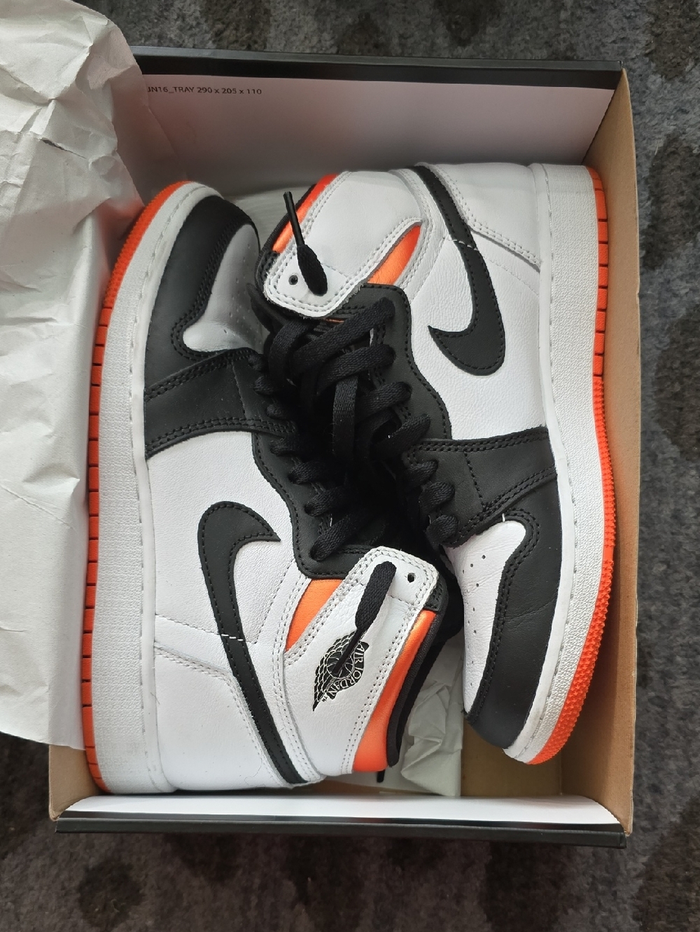 Jordan 1 White Black Orange